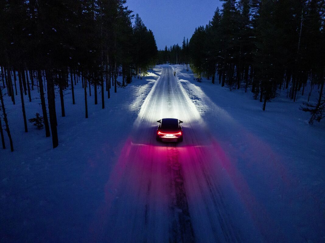 NHTSA Will Rewrite Outdated Headlight Rules to Tackle Blinding Glare